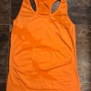 Oiselle tank